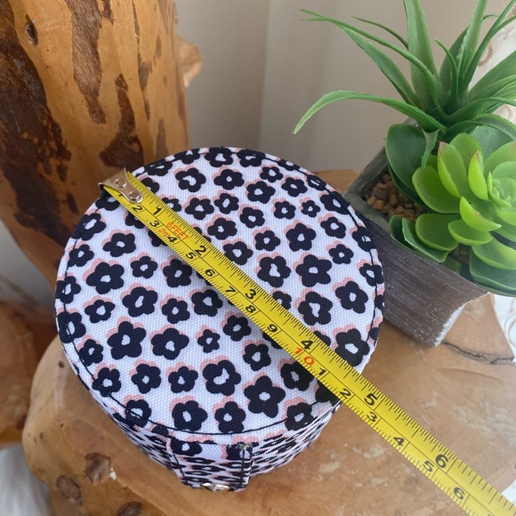 Kate Spade jewelry case - Picture 3 of 5